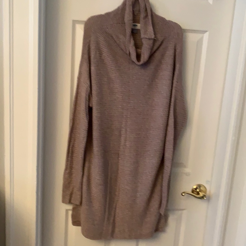 Lightweight polo sweater
